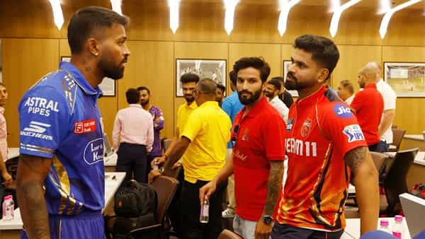 IPL 2025: కెప్టెన్లపై నిషేధం ఎత్తివేత.. మరి సీఎస్కేతో హార్దిక్ పాండ్యా బరిలోకి దిగేనా?