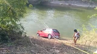 Telangana: కార్చిచ్చు ఆర్పేందుకు అడవిలోకి వెళ్లిన అధికారులు.. వేటగాళ్ల ఉచ్చులో చిక్కింది చూసి షాక్