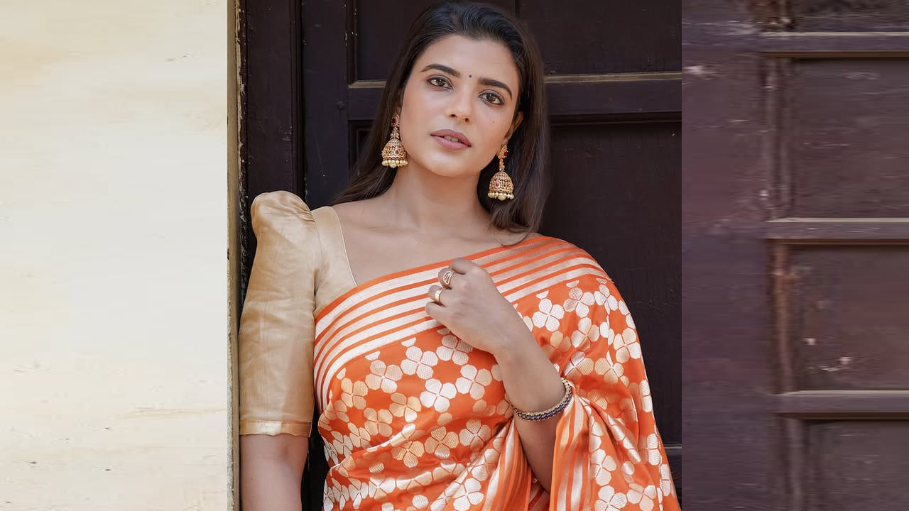 10 జనవరి 1990న తమిళనాడు రాష్ట్ర రాజధాని చెన్నైలో ఓ తెలుగు కుటుంబంలో జన్మించింది అందాల తార ఐశ్వర్య రాజేష్. ఆమె తండ్రి రాజేష్ తెలుగు సినిమా నటుడు. ఐశ్వర్య చిన్నతనంలోనే చనిపోయాడు. ఆమె తల్లి నాగమణి నృత్యకారిణి.