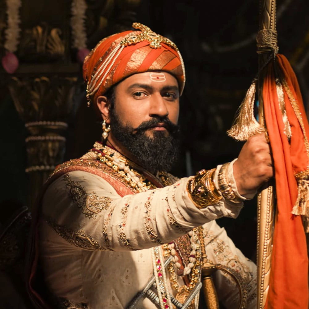 ఇండియన్ ఇండస్ట్రీలో సెకండ్ వీకెండ్ 100 కోట్లు దాటిన సినిమాలు రెండు మాత్రమే. అవే పుష్ప 2 అండ్ ఛావా. నిజానికి ఫిబ్రవరి 23 ఆదివారం ఇండో పాక్ మ్యాచ్ ఉంది కాబట్టి కచ్చితంగా ఛావా వసూళ్లపై ఎఫెక్ట్ పడుతుంది అనుకున్నారంతా. కానీ 41 కోట్ల నెట్ వసూలు చేసి దుమ్ము దులిపేసింది ఛావా. 10 రోజుల తర్వాత ఈ చిత్ర దూకుడు తగ్గట్లేదు.