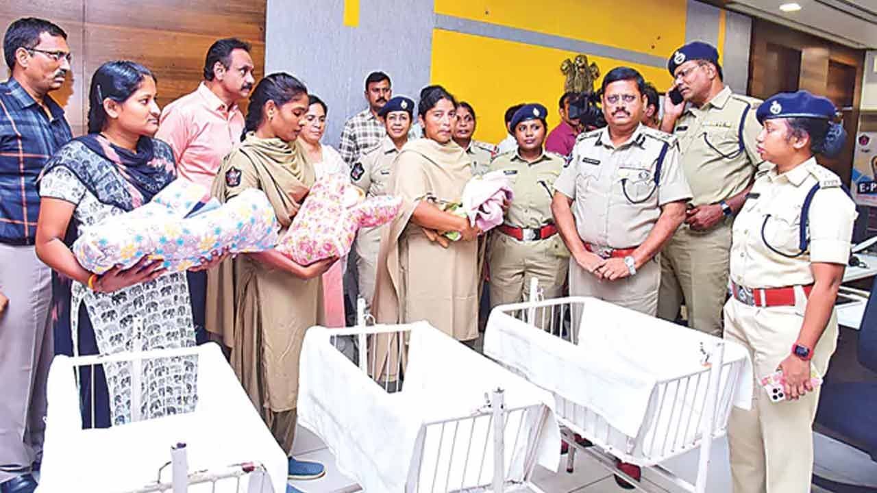 Child Trafficking: బాబు రూ.5లక్షలు.. పాప రూ.3 లక్షలు.. బెజవాడ అంగట్లో పసిబిడ్డల విక్రయం!