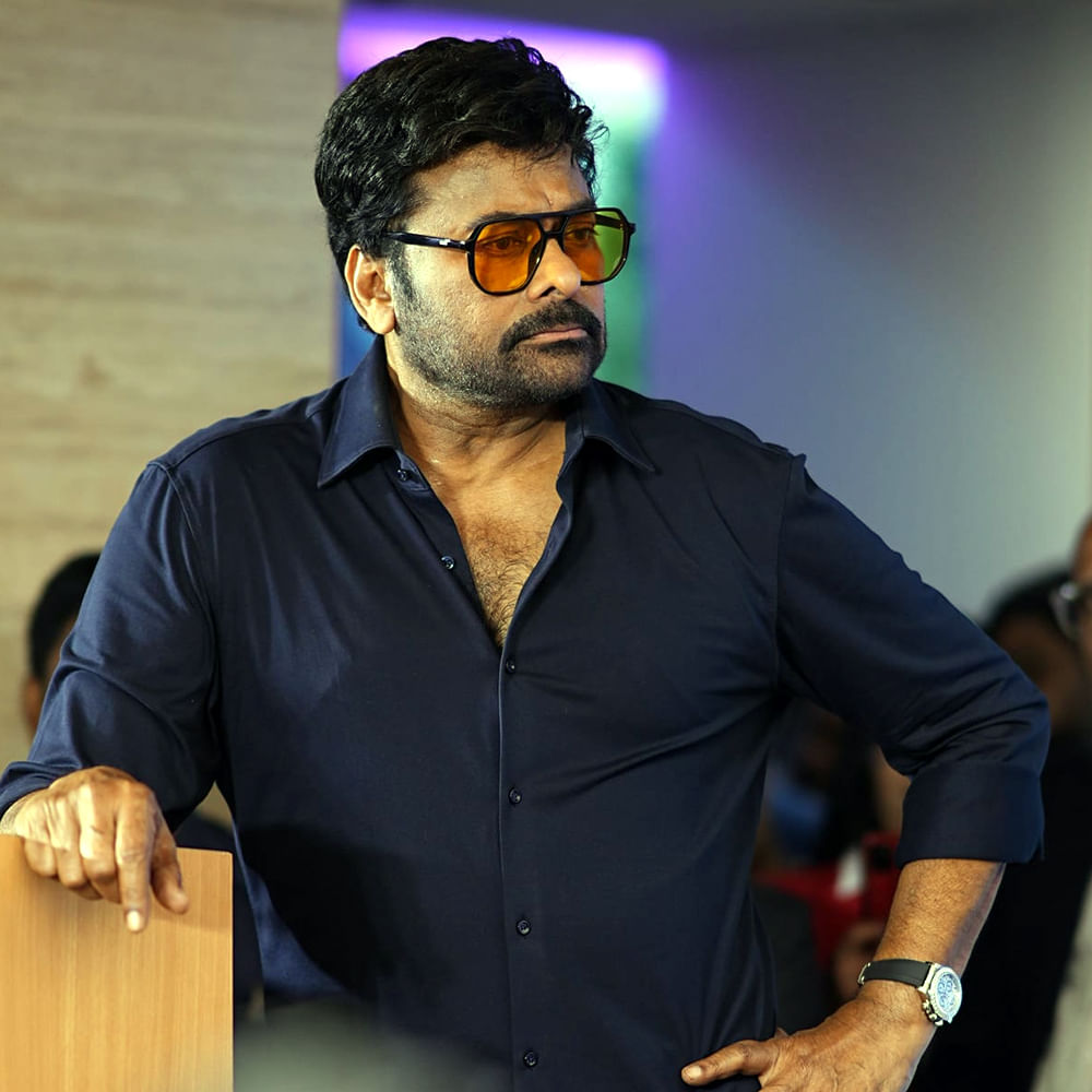 మెగాస్టార్ సినిమాను ఉగాది నాడు పూజా కార్యక్రమాలతో మొదలు పెట్టనున్నారు అనిల్ రావిపూడి. చిరంజీవి, అనిల్ రావిపూడి సినిమాపై అంచనాలు భారీగా ఉన్నాయి. ఉగాది రోజు ముహూర్తం పెట్టి మే తర్వాత రెగ్యులర్ షూటింగ్ మొదలు పెట్టాలని ప్లాన్ చేస్తున్నారు అనిల్. 
