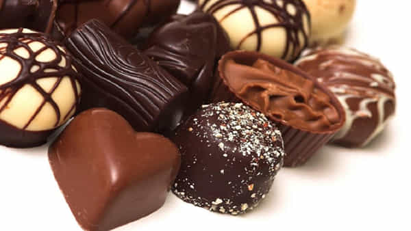 Chocolate Benefits: చాక్లెట్ తినడం వల్ల ఎన్ని లాభాలో తెలిస్తే..ఎగిరి గంతేస్తారు..!