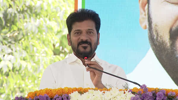 నిరుద్యోగులకు రూ. 3లక్షల ప్రభుత్వ రుణం... ఆన్లైన్లో ఏప్రిల్ 5 వరకు దరఖాస్తుల స్వీకరణ