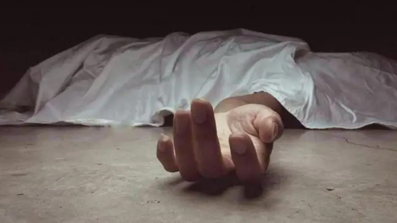 Vijayawada: వివాహేతర సంబంధం.. ప్రియుడే యముడయ్యాడు! భర్తలేని టైమ్‌లో ఇంటికొచ్చి మరీ..