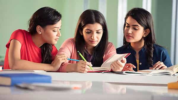Degree Courses: వచ్చే ఏడాది నుంచి డిగ్రీ విద్యలో కీలక మార్పులు.. రెండు మేజర్ సబ్జెక్టులు వచ్చేస్తున్నాయ్!