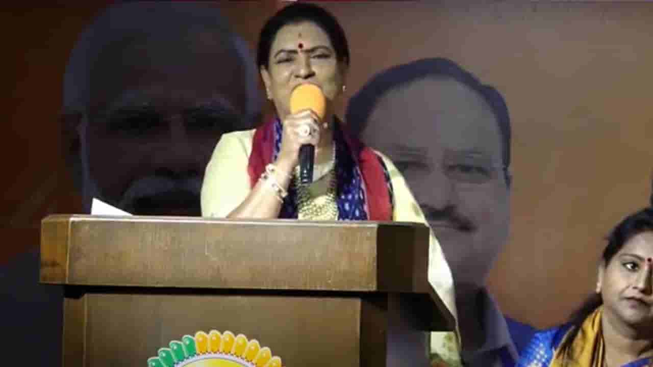 మహిళలు రాజకీయాల్లో రావాలంటే ఆ.. త్యాగం చేయాల్సిందేః ఎంపీ డీకే అరుణ