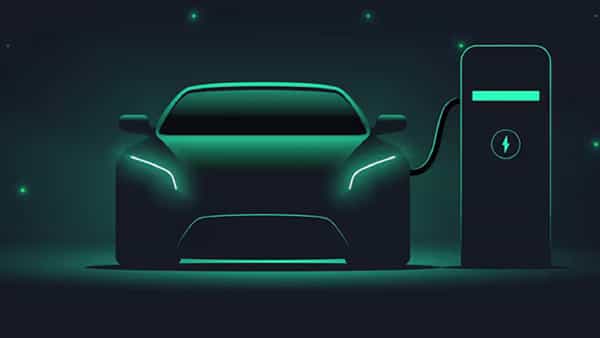 Electric Cars: కిర్రాక్ లుక్తో స్టన్నింగ్ ఫీచర్స్తో ఈవీ కార్లు.. త్వరలోనే లాంచ్కు సిద్ధం..!