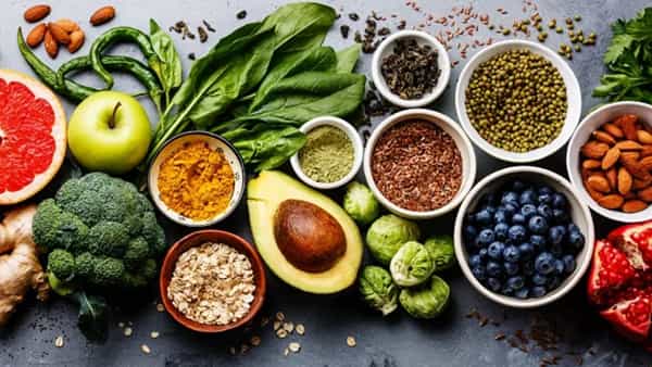 Health Tips: మీరు ఆరోగ్యంగా ఉండాలా..? అయితే ఈ ఆహారాలను తప్పకుండా తినండి..!