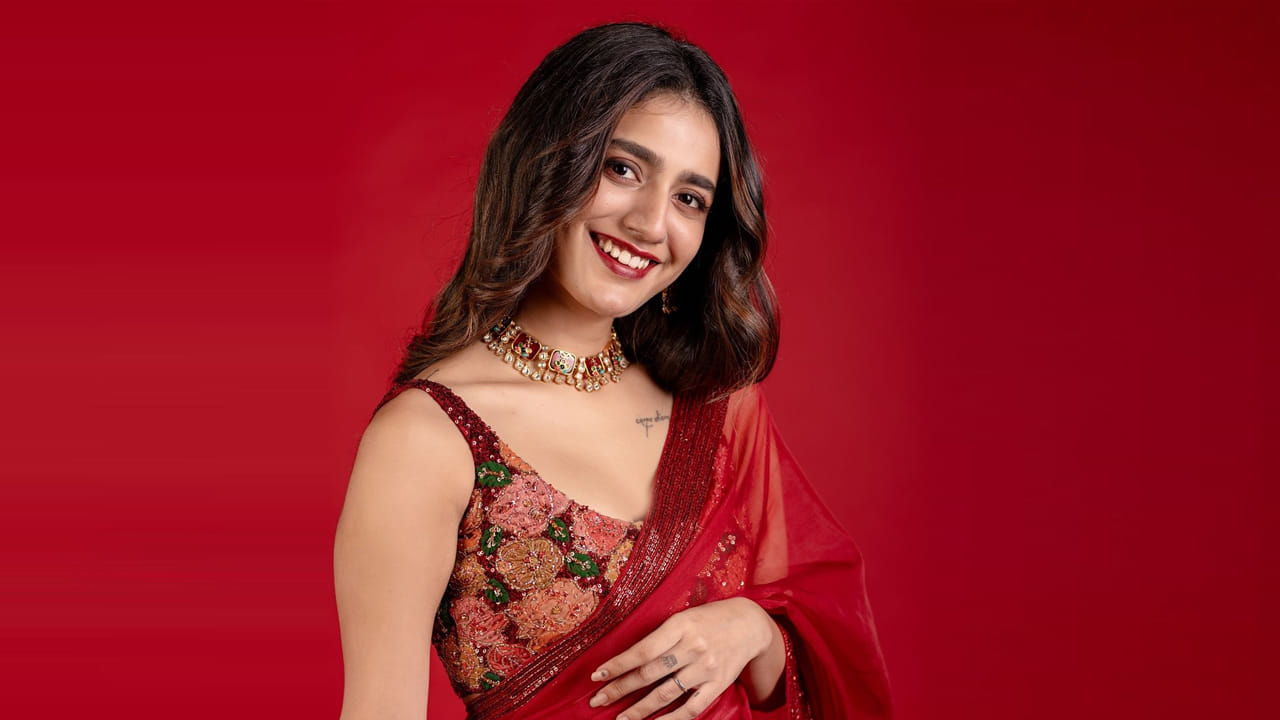 ప్రియా ప్రకాష్ వారియర్ ఒక భారతీయ నటి, ఆమె ప్రధానంగా మలయాళం మరియు తెలుగు చిత్రాలలో పనిచేస్తుంది. ఒరు అదార్ లవ్ చిత్రంలో ఆమె కన్నుగీటడం వైరల్ అయ్యింది, 2018లో భారతదేశంలో గూగుల్ ద్వారా అత్యధికంగా శోధించబడిన వ్యక్తిగా ఆమె నిలిచింది.