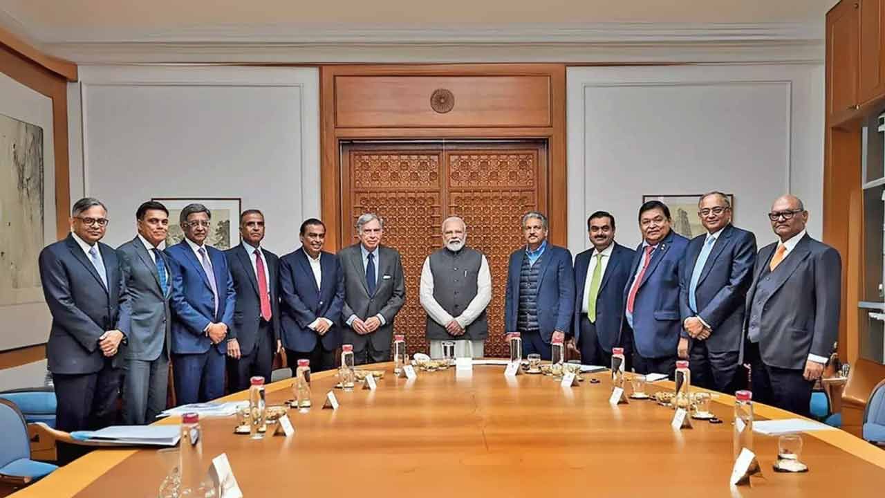 బిలియనీర్లలో భారత్‌కు మూడో స్థానం.. సెంచరీ కొట్టిన హైదరాబాద్..