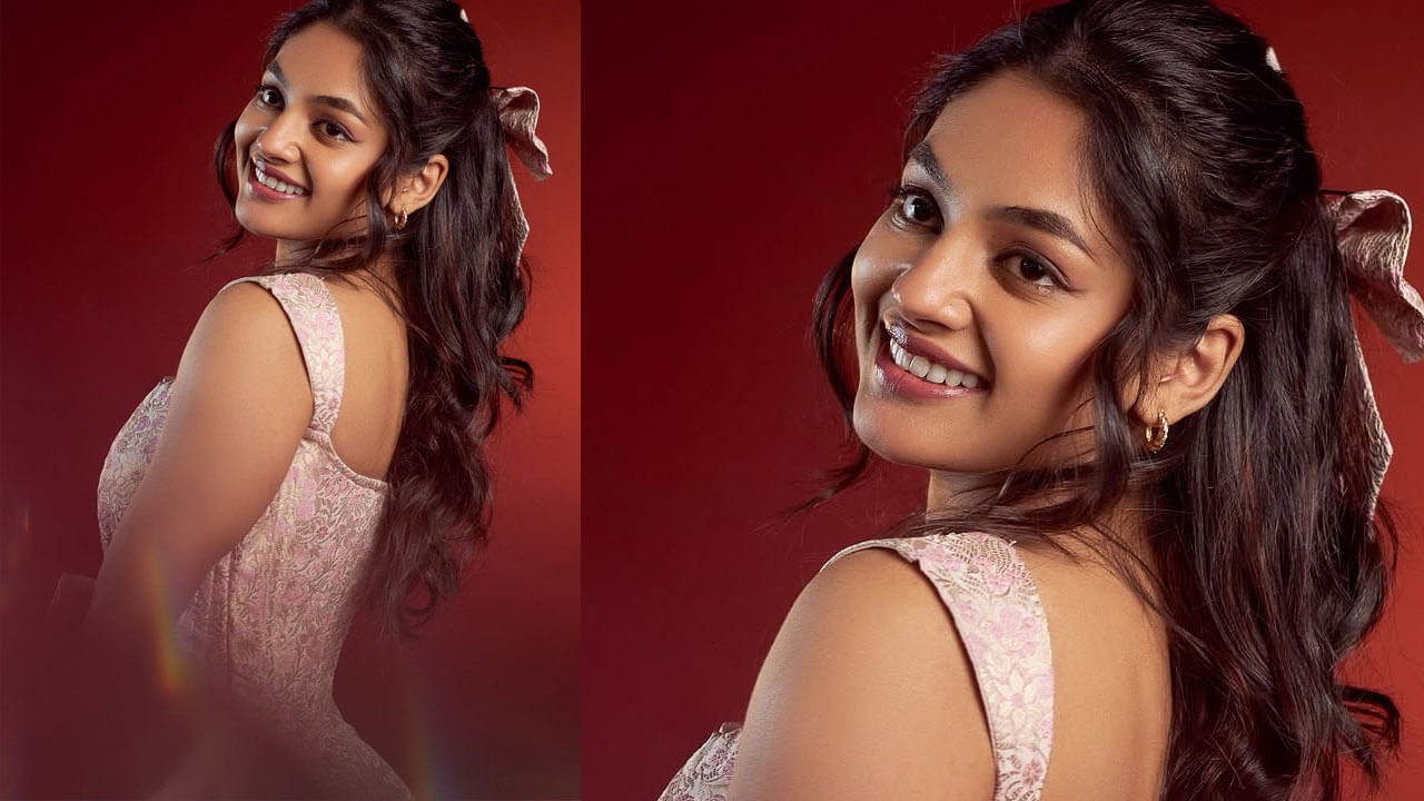 అంతే కాకుండా ఈ సినిమాతో ఈ ముద్దుగుమ్మ కోలీవుడ్, టాలీవుడ్లో మంచి క్రేజ్ సొంతం చేసుకుంది. ఇక ప్రస్తుతం ఈ బ్యూటీ,ఎల్ జీఎం, కలవన్ , కాంప్లెక్స్, సెల్ఫిష్ వంటి పలు చిత్రాలతో ఫుల్ బిజీగా ఉంది.