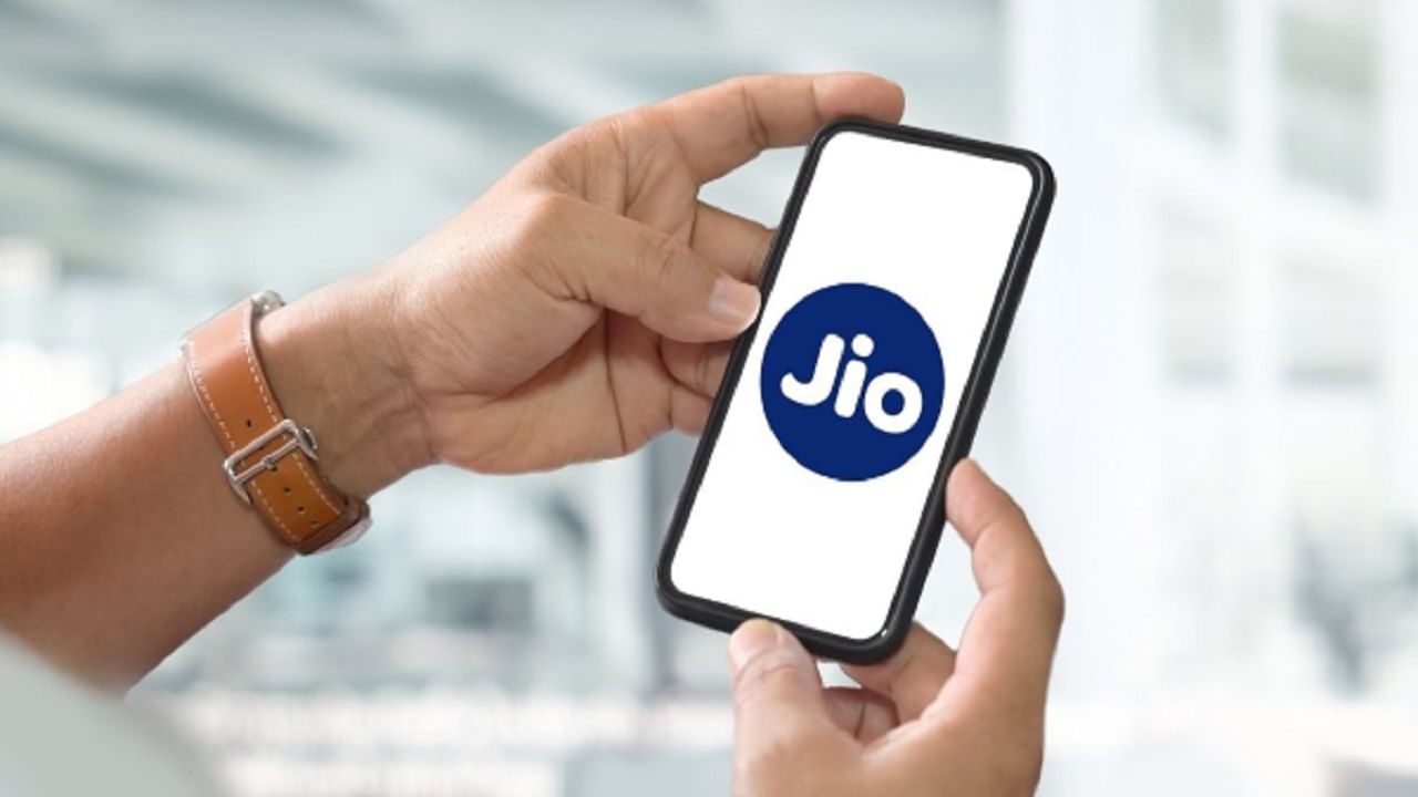 Jio Plans: ఈ ప్లాన్‌లో 90 రోజుల వ్యాలిడిటీ.. అపరిమిత కాల్స్, డేటా, 3 నెలల జియో హాట్‌స్టార్ ఉచితం