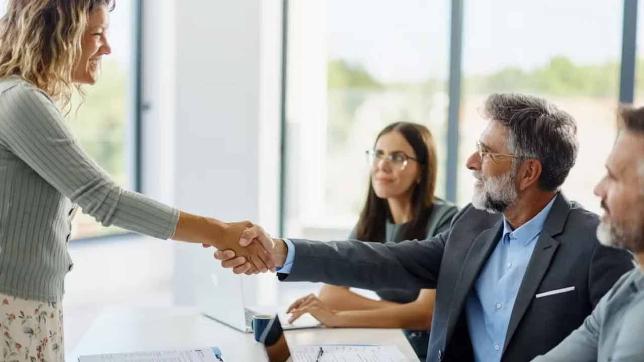 Job Market: ఫిబ్రవరిలోనూ అదే దూకుడు.. ఫ్రెషర్స్‌ నియామకాల్లో 41 శాతం వృద్ధి!