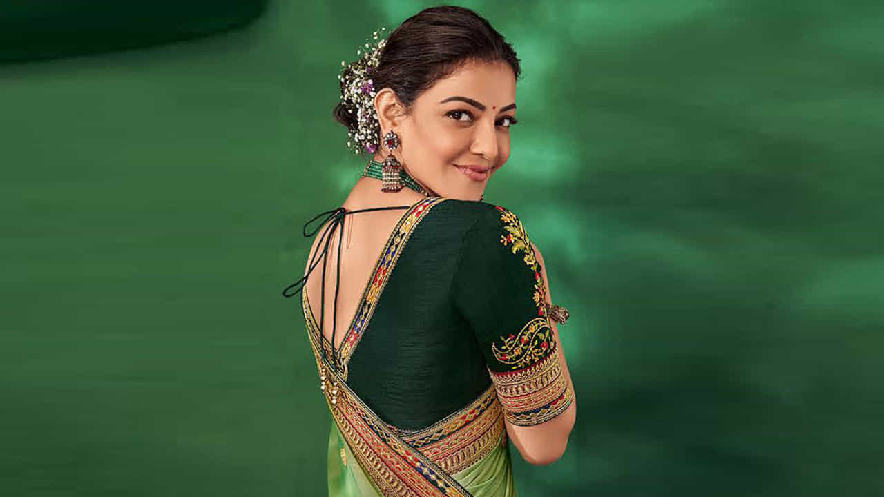 టాలీవుడ్ చందమామ కాజల్‌ అగర్వాల్‌కు హైదరాబాద్‌ బిర్యానీ అంటే తెగ ఇష్టమని గతంలో ఇచ్చిన ఓ ఇంటర్వ్యూలో తెలిపింది. హైదరాబాద్ ఎప్పుడు వచ్చినా బిర్యానీ తింటానని పలుమార్లు కొన్ని ఇంటర్వ్యూల్లో  తెలిపింది.