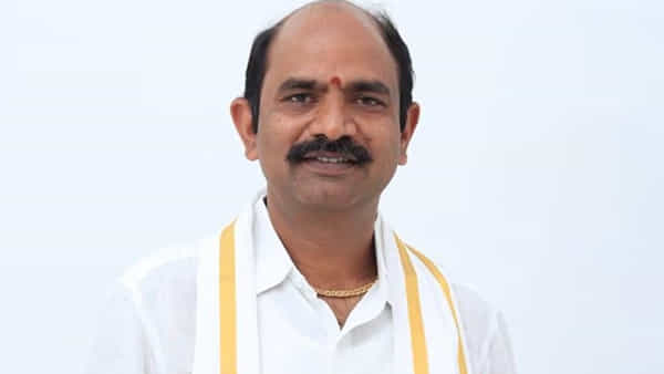 Vizianagaram: మూడవ బిడ్డ ఆడపిల్ల అయితే యాభై వేలు.. మగ పిల్లోడు అయితే ఆవు, దూడ
