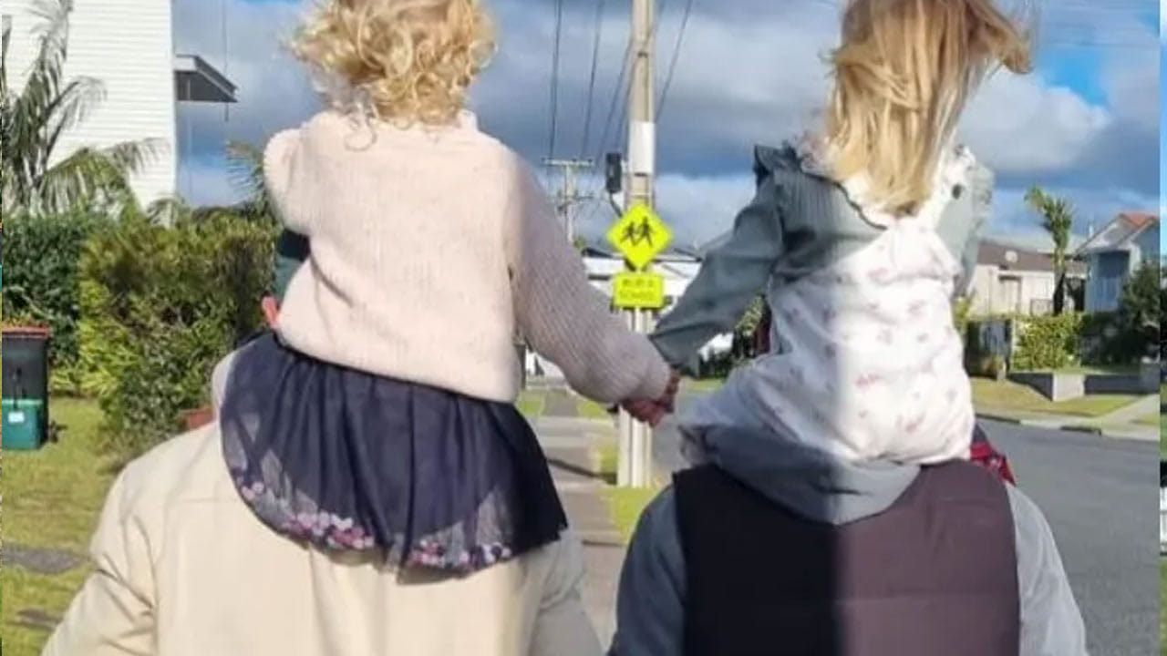 పెళ్లికి ముందే ముగ్గురు పిల్లలకు తండ్రి.. 9 ఏళ్లుగా డేటింగ్.. ఈ స్టార్ క్రికెటర్ లవ్ స్టోరీ తెలుసా?