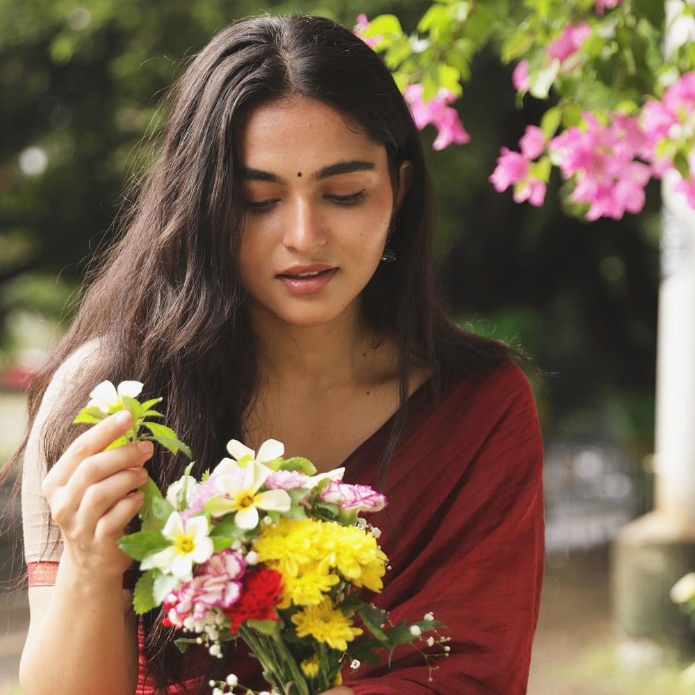ప్రస్తుతం తమిళంలో అధర్వతో ఇదయం మురళిలో నటిస్తున్న ఈ బ్యూటీ.. తెలుగులో విశ్వక్ సేన్, అనుదీప్ కాంబినేషన్‌లో వస్తున్న ఫంకీలో నటిస్తున్నారు. ఇది సెట్స్‌పై ఉండగానే.. తాజాగా మరో ఖతర్నాక్ ఆఫర్ కయాడు లోహర్‌కు వచ్చింది. 
