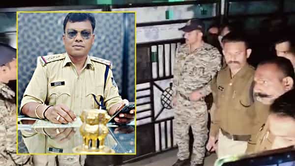 సర్వీస్ రివాల్వర్తో కాల్చుకుని పోలీస్ ఎస్హెచ్వో ఆత్మహత్య.. కారణం అదేనా?