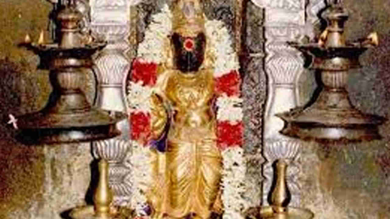 Shani Transit 2026: 2026లో శనీశ్వర సంచారం.. తేదీ, సమయాన్ని ప్రకటించిన తిరునల్లార్ ఆలయ సిబ్బంది..