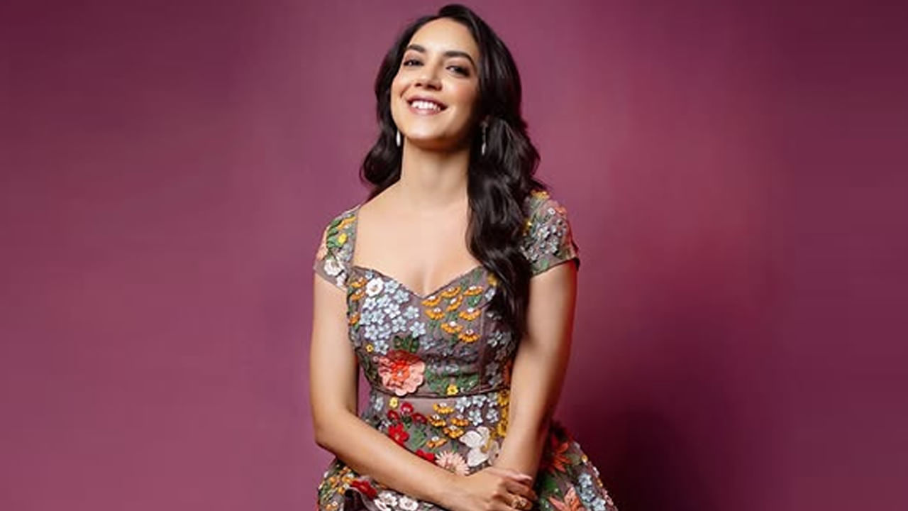 తెలుగు షార్ట్ ఫిల్మ్ అనుకోకుండాలో తన నటనతో ఆకట్టుకున్నారు. ఈ షార్ట్ ఫిల్మ్ 2012లో 48HR ఫిల్మ్ ప్రాజెక్ట్ పోటీలో ఉత్తమ లఘుచిత్రం అవార్డును గెలుచుకుంది. ఇందులో రీతూ వర్మ నటనకి ఉత్తమ మహిళ నటి అవార్డు కూడా లబించింది. ఈ షార్ట్ ఫిల్మ్ 2013లో కేన్స్ షార్ట్ ఫిల్మ్ కార్నర్‌లో ప్రదర్శించబడింది.