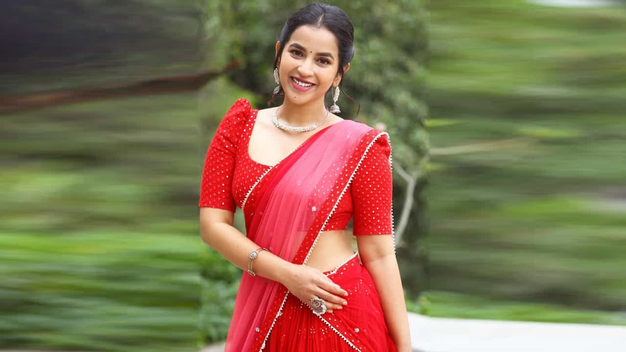 తర్వాత అడివి శేష్, మీనాక్షి చౌదరి జంటగా నటించిన హిట్ 2 ది సెకండ్ కేస్ సినిమాలో వర్ష అనే ఓ పోలిస్ ఆఫీసర్ పాత్రలో నటించి బ్లాక్ బస్టర్ అందుకుంది. గత ఏడాది శశివదనే అనే ఓ తెలుగు ప్రేమ కథలో కథానాయకిగా నటించింది.