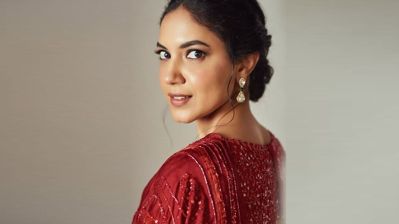 Mesmerizing Ritu Varma