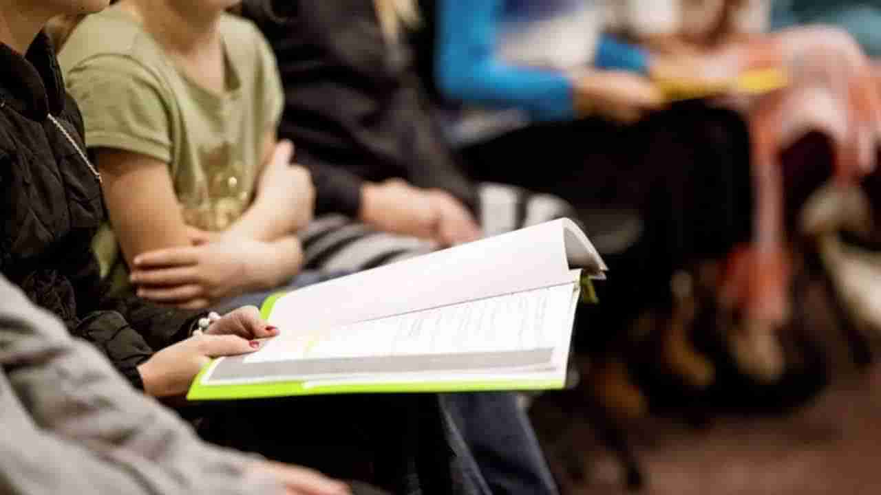 NEET 2025 Free Coaching: ప్రభుత్వ స్కూల్‌ విద్యార్ధులకు గుడ్‌న్యూస్.. నీట్‌, సీయూఈటీ ప్రిపరేషన్‌కు ఉచిత శిక్షణ