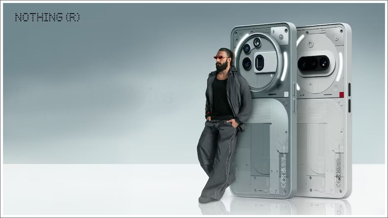 ధర: రెండు స్మార్ట్‌ఫోన్‌లు 5000mAh శక్తివంతమైన బ్యాటరీని కలిగి ఉన్నాయి. కంపెనీ ప్రకారం.. దీనిని 56 నిమిషాల్లో పూర్తిగా ఛార్జ్ చేయవచ్చు. ఇది 50W ఫాస్ట్ ఛార్జింగ్‌కు మద్దతు ఇస్తుంది. నథింగ్ ఫోన్ 3a 8GB RAM + 128GB స్టోరేజ్ వేరియంట్ ధర రూ.22,999. 