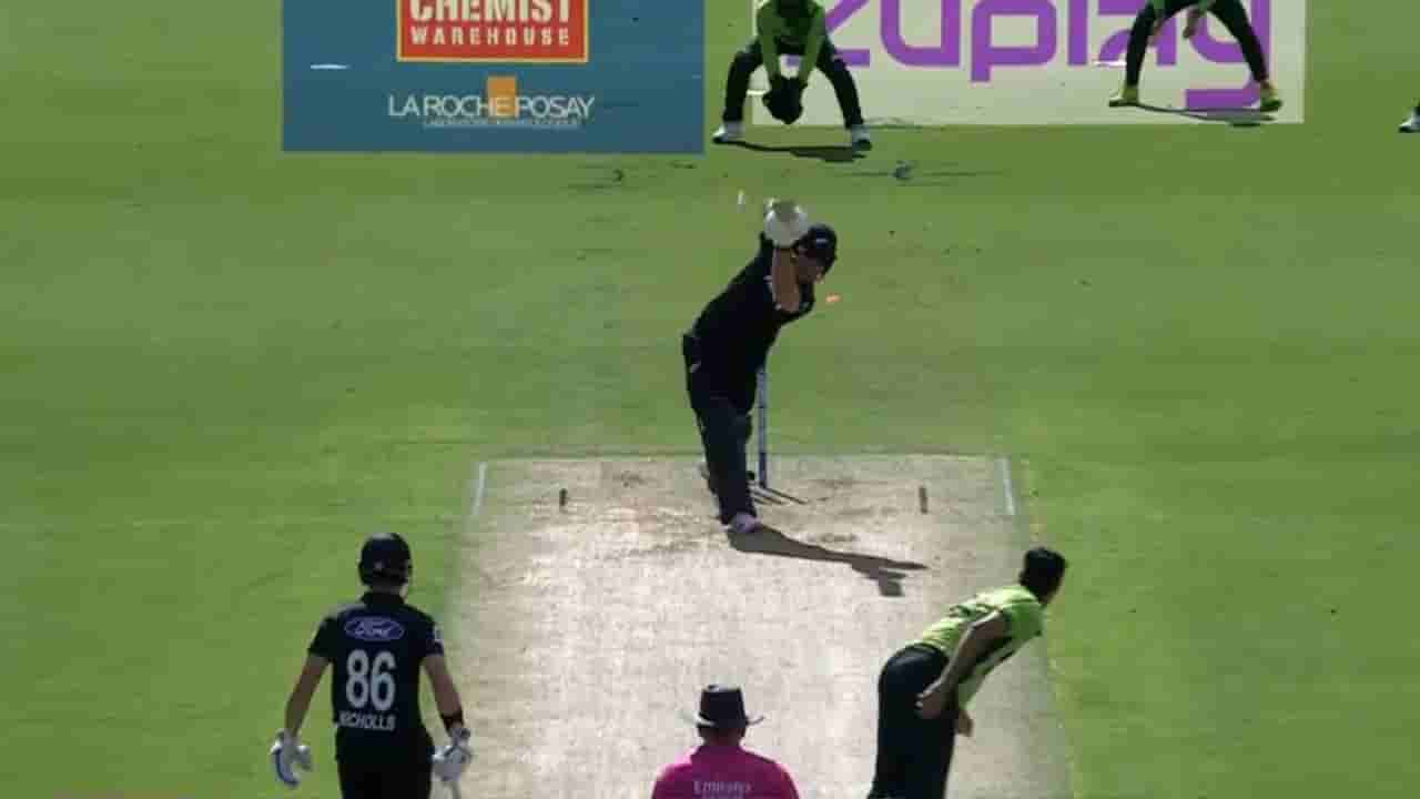 Video: ఒరేయ్ ఆజామూ.. గల్లీ ప్లేయర్ల కంటే దారుణంగా ఉన్నారేంది.. మరోసారి నవ్వులపాలైన పాక్ టీం