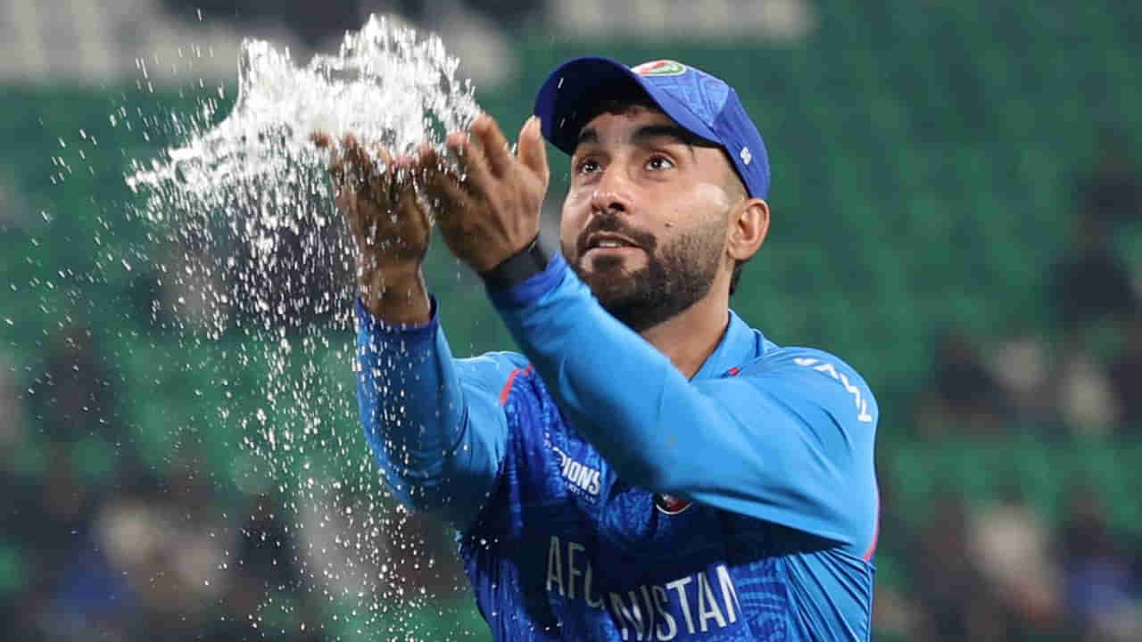 Video: ఓరి మీ దుంపల్ తెగ.. మైదానం ఇలా సాప్ సపాయి చేస్తారేంట్రా బాబు! PCB ఏకిపారేస్తున్న నెటిజన్లు