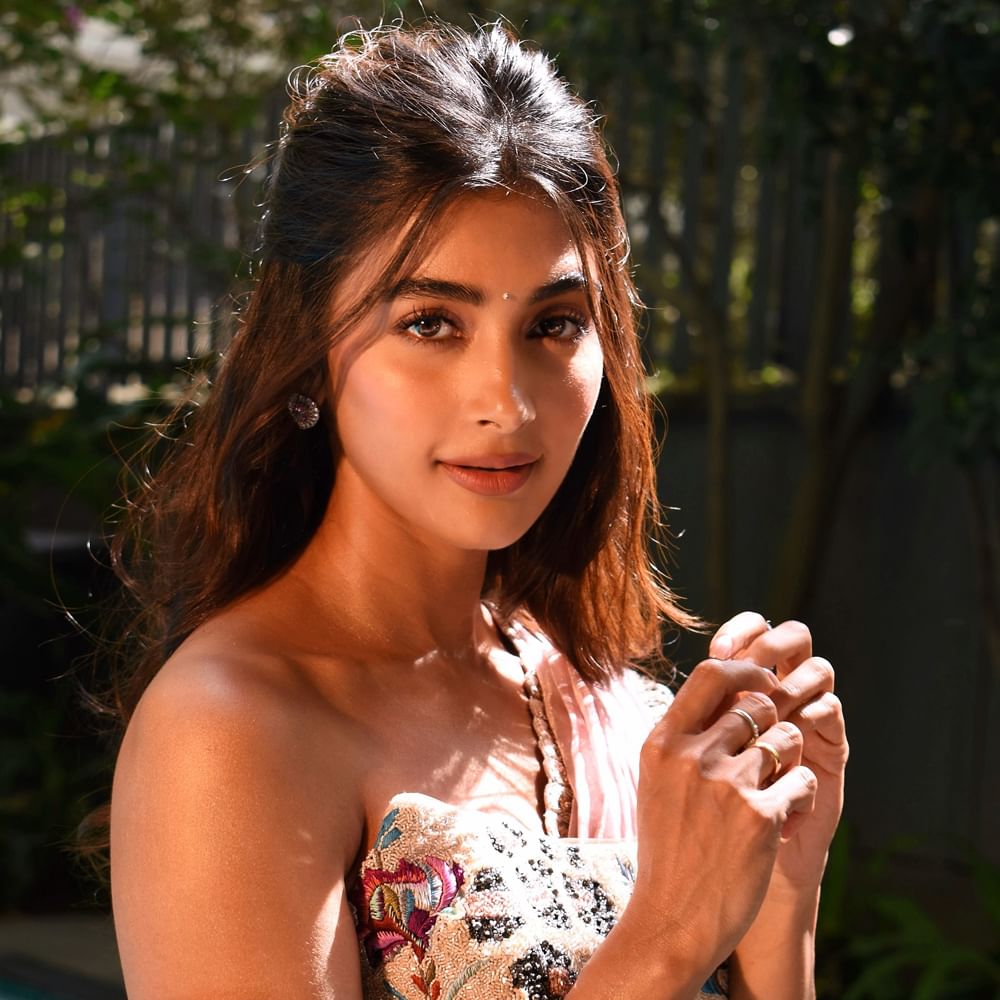 Pooja Hegde Love