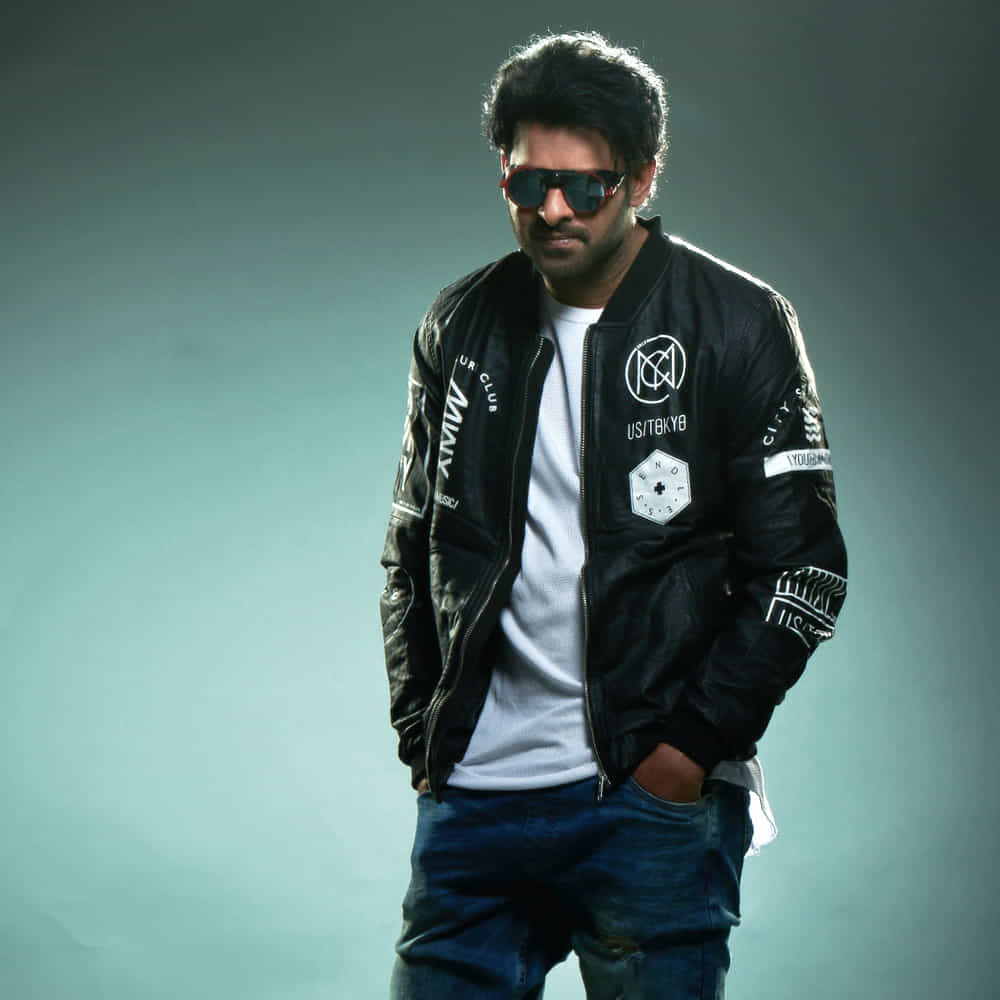 సలార్, కల్కి లాంటి భారీ సినిమాలు తక్కువ రోజుల్లోనే తీసారు దర్శకులు. అలాగే తాజాగా హను సినిమాను ఫాస్టుగానే పూర్తి చేస్తున్నారు ప్రభాస్. స్పిరిట్ కోసం మూడు నెలల బల్క్ డేట్స్ ఇస్తున్నారు రెబల్ స్టార్. రాజమౌళి, సుకుమార్ లాంటి దర్శకులకు మినహాయిస్తే.. మరే దర్శకుడికి ఏళ్ళ పాటు డేట్స్ ఇచ్చేందుకు సిద్ధంగా లేరు మన హీరోలు. ఒకందుకు ఇది కూడా మంచికే.  