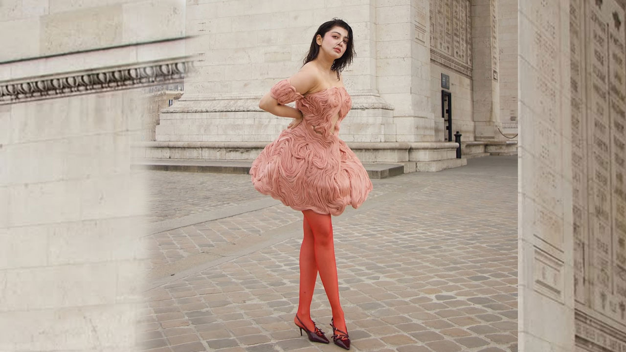 ఏం పిల్లో ఏపిల్లడో సినిమాతో టాలీవుడ్ వెండితెరపైకి ఎంట్రీ ఇచ్చిన ముద్దుగుమ్మ ప్రణీత. ఈ అమ్మడు ఈ సినిమాతోనే తెలుగు ప్రేక్షకుల మనసు దోచుకుంది. తర్వాత సిద్ధార్థ్ బావా సినిమాలో ఆఫర్ కొట్టేసి ఈ మూవీతో మంచి క్రేజ్ సొంతం చేసుకుంది.