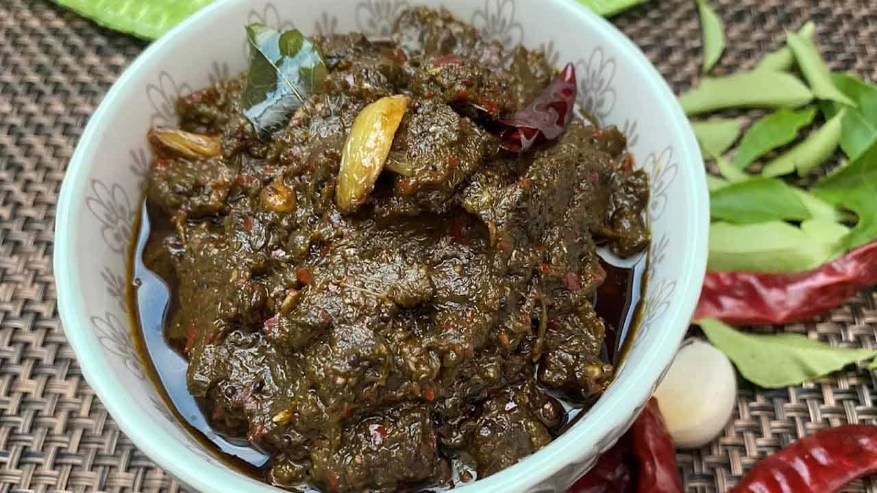 పుంటి కూరలో విటమిన్ ఎ అధికంగా ఉంటుంది. అందువల్ల ఈ కూరను తరచూ తింటే రేచీకటి తగ్గుతుంది. కళ్లు స్పష్టంగా కనిపిస్తాయి. దృష్టి దోషంతో బాధపడేవారు తరచూ పుంటి కూరను తింటే మేలు జరుగుతుంది. అలాగే పుంటి కూర మొక్క పూలను దంచి రసం తీసి దాన్ని వడ కట్టి అందులో అర కప్పు పాలు కలిపి ఉదయం, సాయంత్రం రెండు పూటలా సేవించాలి. దీంతో కూడా రేచీకటి సమస్య తగ్గుతుంది. కంటి చూపు పెరుగుతుంది.