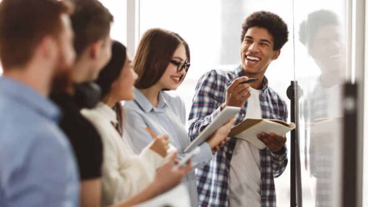 Telangana: నిరుద్యోగులకు భలే ఛాన్స్.. రూ.6 లక్షల వరకు సర్కార్ సాయం! రేపట్నుంచే దరఖాస్తులు