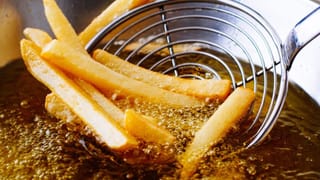 మూత్ర విసర్జన చేసేటప్పుడు మంటగా అనిపిస్తుందా..? వామ్మో.. ఈ 4 వ్యాధులకు సంకేతం కావొచ్చు..