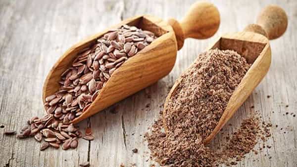 Flax Seeds Benefits : అవిసె గింజలను ఇలా తింటేనే ఆరోగ్యానికి అద్భుతాలు.. లేదంటే..