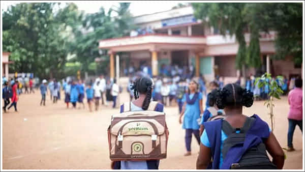 School Holidays: జూలైలో పాఠశాలలకు వరుసగా సెలవులు ఉంటాయా?