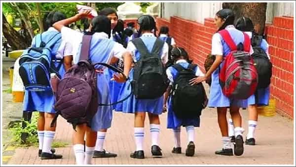 Schools Holidays: ఈ ఏడాదిలో పాఠశాలలకు 83 రోజుల పాటు సెలవులు.. ప్రభుత్వం షెడ్యూల్ విడుదల!
