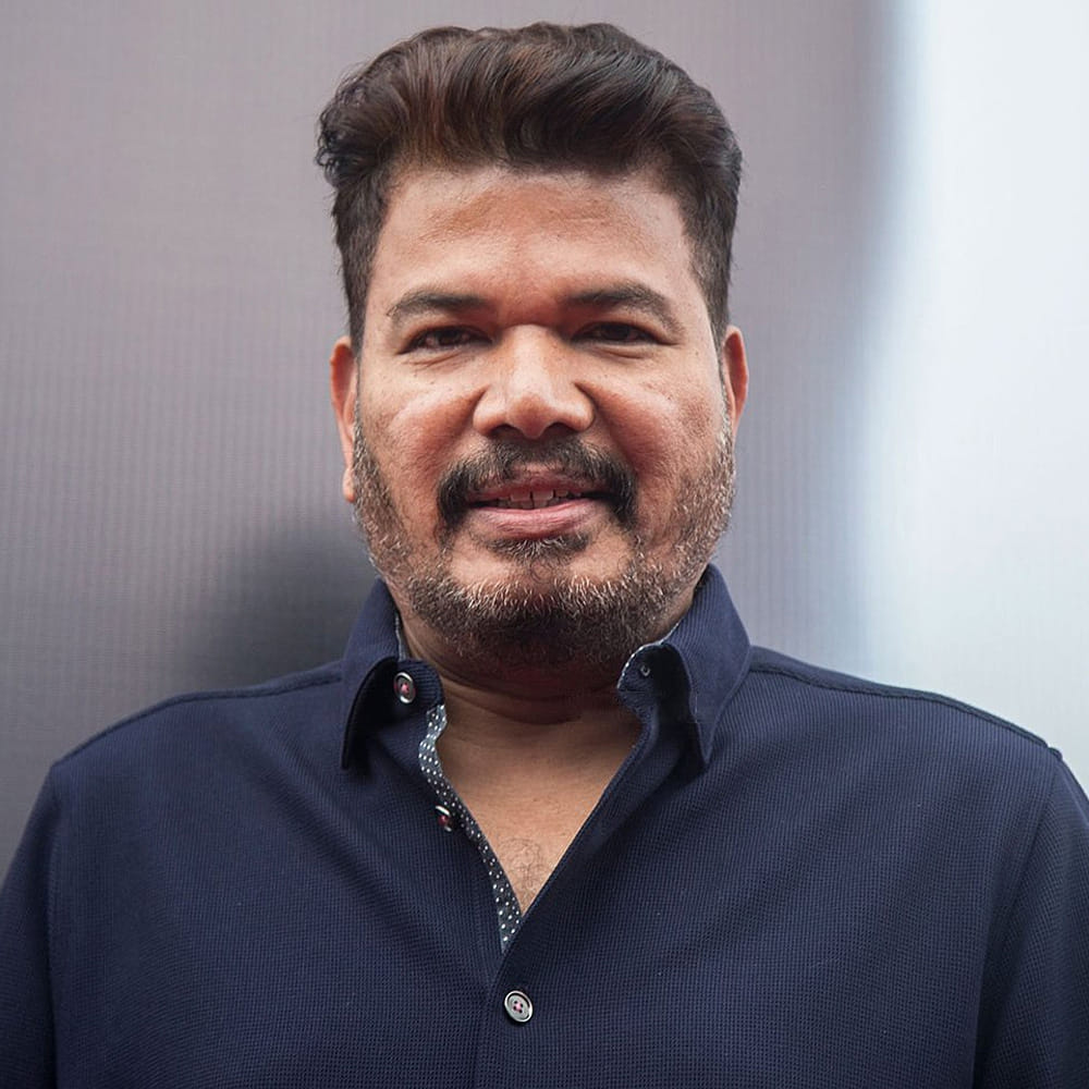 లింగుసామి వారియర్, వెంకట్ ప్రభు కస్టడీ, శంకర్ గేమ్ ఛేంజర్.. ఇలా కొన్నేళ్లుగా తెలుగులో అట్టర్ ఫ్లాపులే ఇచ్చారు అరవ దర్శకులు. బ్రాండ్‌తో పనిలేకుండా డిజాస్టర్స్ ఇచ్చారు. తెలుగు హీరోలకు తమిళ దర్శకులు అంతగా కలిసిరాకపోయినా.. క్రేజీ కాంబినేషన్స్ మాత్రం సెట్ అవుతూనే ఉన్నాయి. 