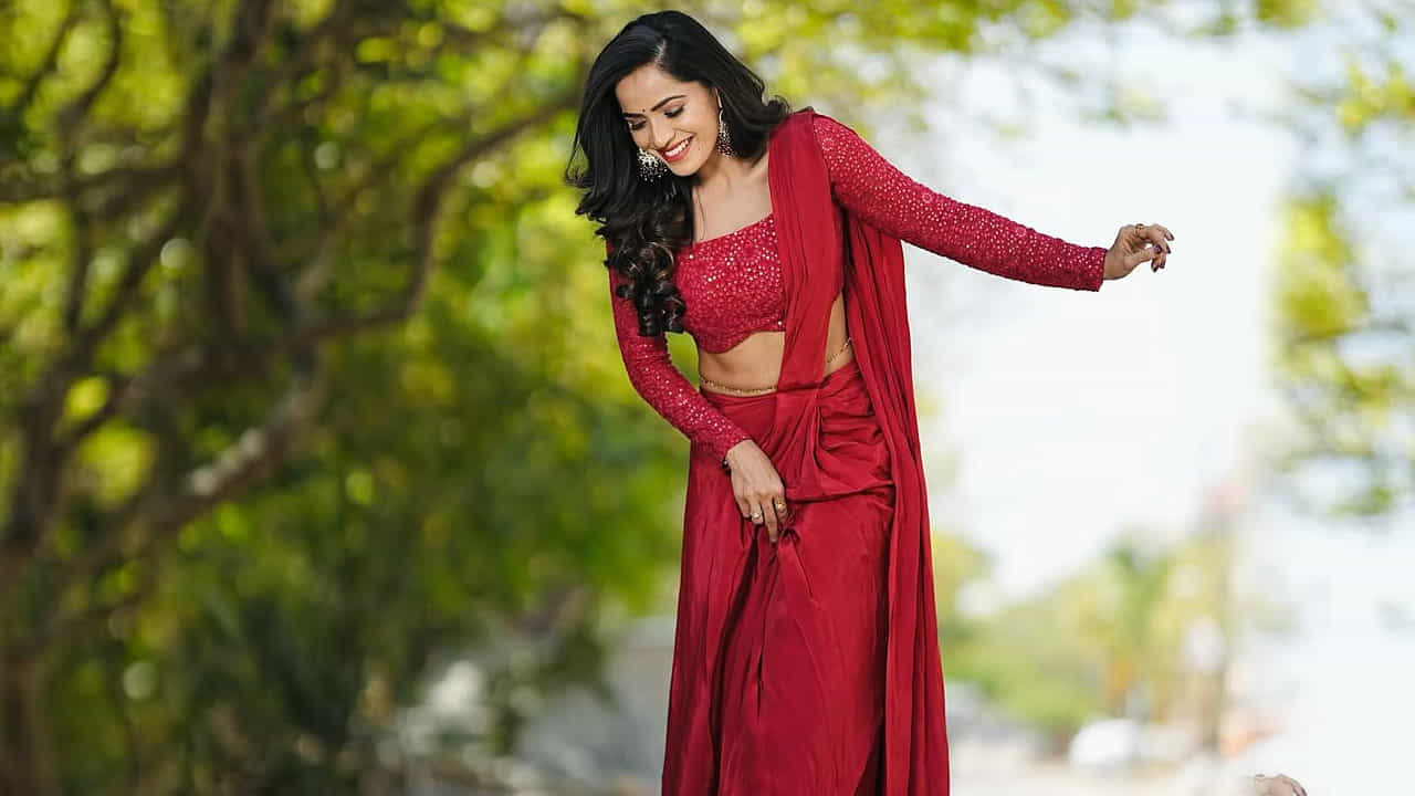తర్వాత ఎలిమినెట్ అయ్యింది. మళ్లీ సీరియల్స్‌తో ఫుల్ బిజీ అయిపోయింది. అయితే ఈ ముద్దుగుమ్మ ఆ మధ్య కన్నడ బిగ్ బాస్‌లోకి కూడా వెళ్లి అనారోగ్యం కారణంతో మధ్యలోనే సెల్ఫ్ ఎలిమినెట్ అయ్యి బయటకు వచ్చినట్లు సమాచారం.
