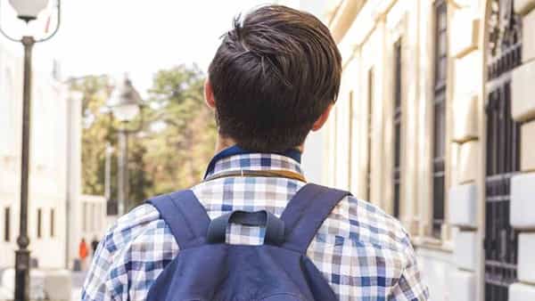 10th Public Exams 2025: పరీక్ష హాల్లో టెన్త్ విద్యార్ధి వింత ప్రవర్తన..! అనుమానం వచ్చి బ్యాగ్ చెక్ చేయగా..