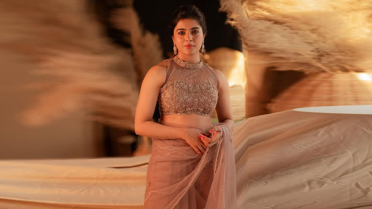 Stunning Amritha Aiyer