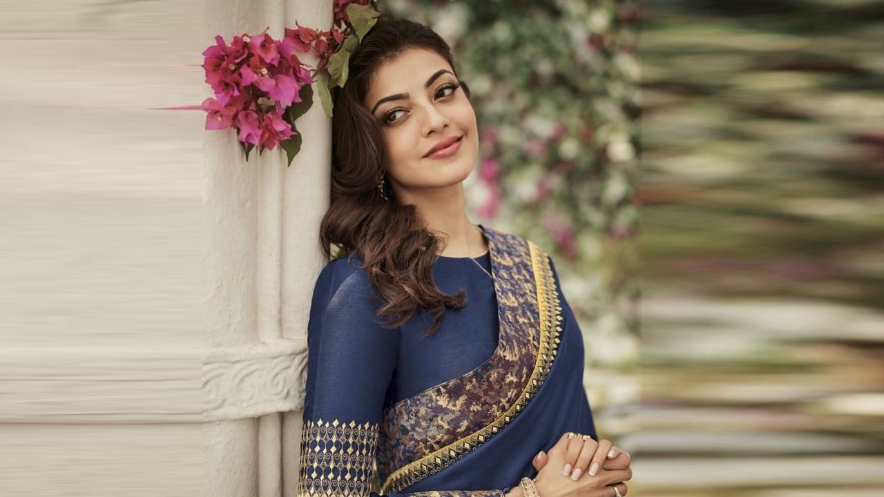 ఆమె దగ్గర ఖరీదైన విలాసవంతమైన కార్లు కూడా ఉన్నాయి. ఆడీ ఏ4, రేంజ్ రోవర్, స్కోడా అక్టావియా ఉన్నాయట. అలానే ఆమెకు బ్యూటీ ప్రొడక్ట్స్​ కు సంబంధించిన కంపెనీ కూడా ఉందట. 