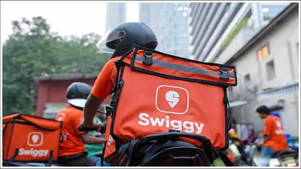 Swiggy Instamart: ఇప్పుడు 100 చిన్న నగరాల్లో స్విగ్గీ 10 నిమిషాల డెలివరీ సేవలు..!