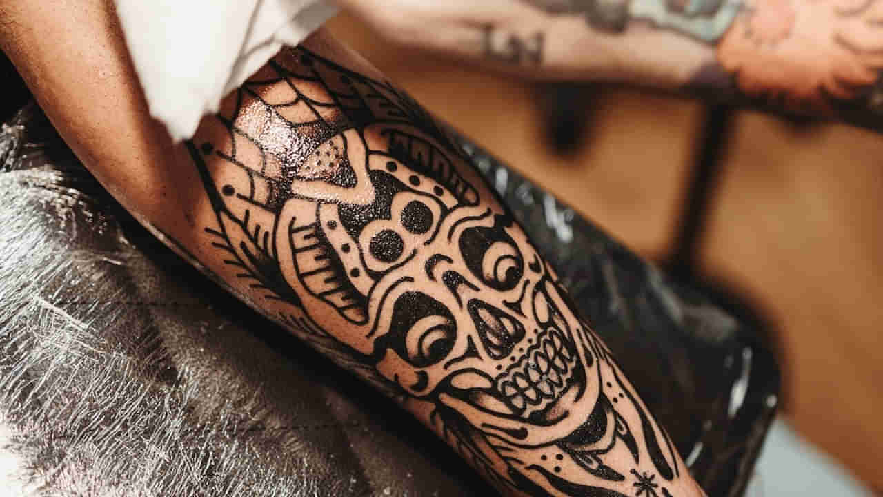 Hyderabad: టాటూస్ వేయించుకుంటున్నారా.? అయితే జాగ్రత్త.. డైరెక్ట్ యమలోకానికి పార్శిల్.!