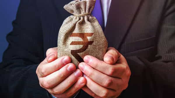 Term Loan: టర్మ్ లోన్తో లాభమా నష్టమా? ఎవరు అర్హులు, వడ్డీరేటు ఎంత.. పూర్తి వివరాలివి