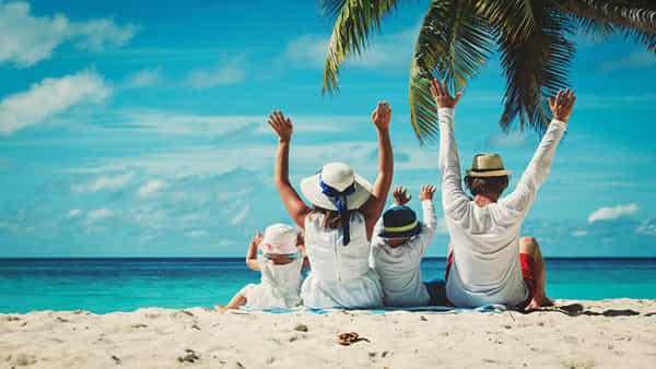 Tourism: పిల్లలతో కలిసి ఫ్యామిలీ టూర్ ప్లాన్ చేస్తున్నారా.. ఈ ప్లేసెస్ అస్సలు మిస్సవ్వకండి