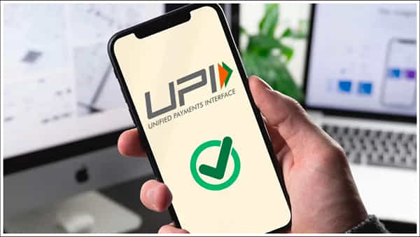 వ్యాపారులకు షాకివ్వనున్న ప్రభుత్వం.. ఇక UPI, RuPay లావాదేవీలపై ఛార్జీలు!